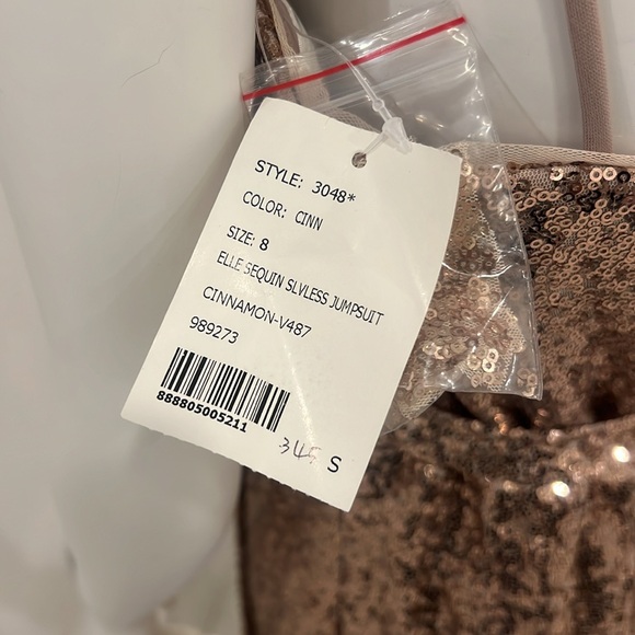 NWT SAMPLE SALE DESSY Size 8 Cinnamon Elle Sequin jumpsuit. Pristine Condition. - Picture 6 of 7
